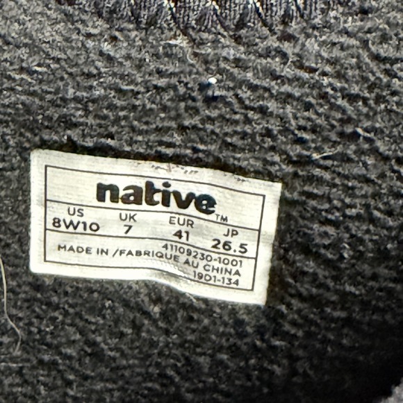 Native Unisex Kensington Treklite Chelsea Boots Size W10 M8  Black Winter Rain
